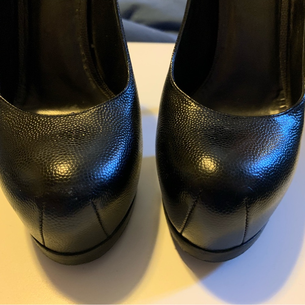 Yves Saint Laurent Classic Black 5 inch Stilettos. Used no box. - Picture 9 of 12